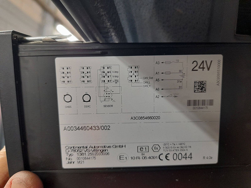 Truk box Mercedes-Benz ATEGO 818 TAILLIFT AIRCO: gambar 14 Truk box Mercedes-Benz ATEGO 818 TAILLIFT AIRCO: gambar 14