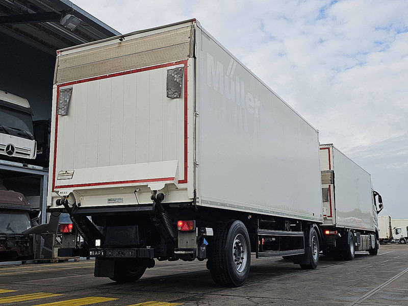 Mueller PRASQ18 TAILLIFT - Trailer kotak tertutup: gambar 1 Mueller PRASQ18 TAILLIFT - Trailer kotak tertutup: gambar 1