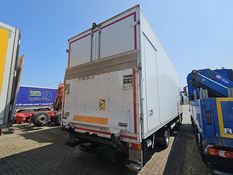 Renault D 240 11.9T A/C ENGINE BAD - Truk box: gambar 3 Renault D 240 11.9T A/C ENGINE BAD - Truk box: gambar 3