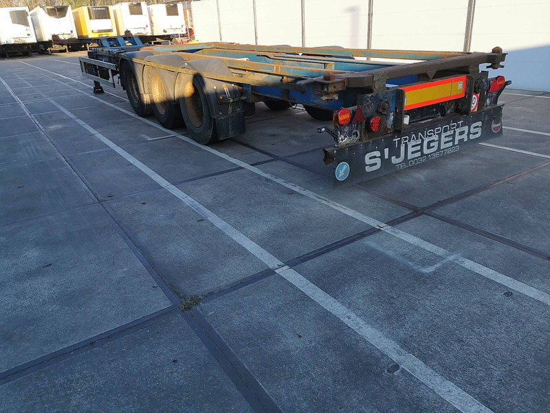 Renders 94/3015 2x20 40 45 high cube - Semi-trailer pengangkut mobil: gambar 5 Renders 94/3015 2x20 40 45 high cube - Semi-trailer pengangkut mobil: gambar 5