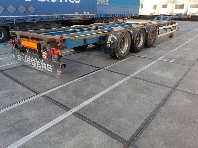 Renders 94/3015 2x20 40 45 high cube - Semi-trailer pengangkut mobil: gambar 2 Renders 94/3015 2x20 40 45 high cube - Semi-trailer pengangkut mobil: gambar 2