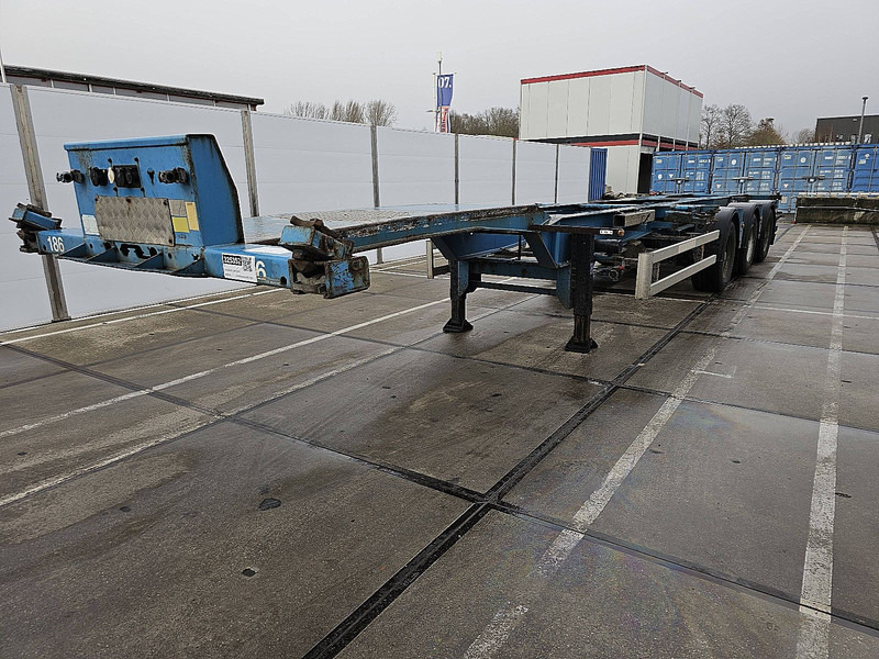 Renders CHASSIS - Semi-trailer pengangkut mobil: gambar 1 Renders CHASSIS - Semi-trailer pengangkut mobil: gambar 1