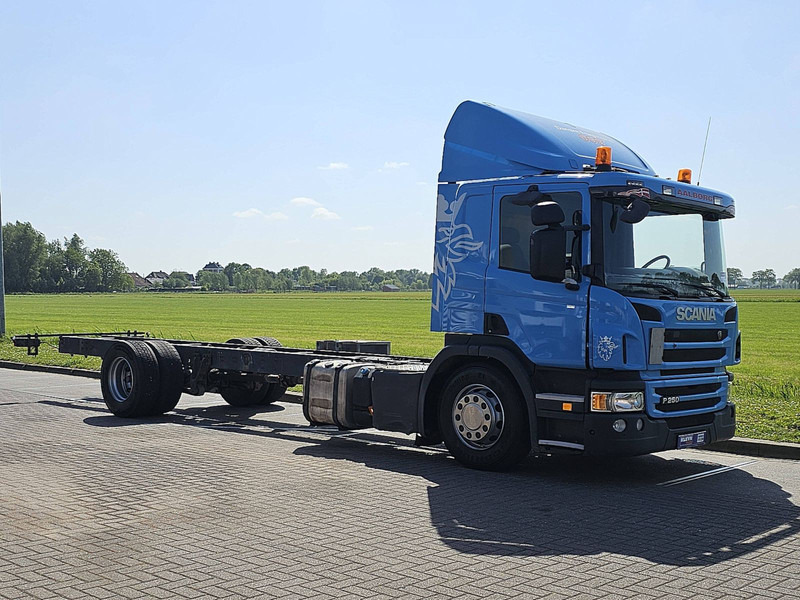 Scania P250 310TKM AIRCO WB560 - Truk sasis: gambar 5 Scania P250 310TKM AIRCO WB560 - Truk sasis: gambar 5