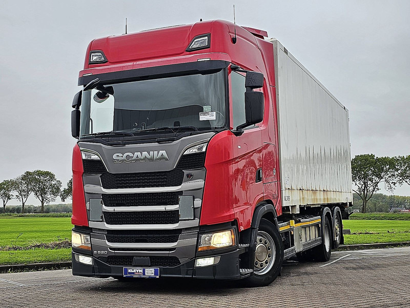 Scania S520 V8 RETARDER WB475 - Pengangkut kontainer/ Container truck: gambar 1 Scania S520 V8 RETARDER WB475 - Pengangkut kontainer/ Container truck: gambar 1