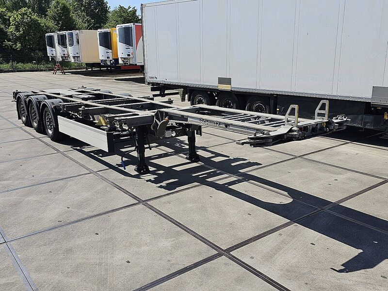 Schmitz Cargobull SCF 24G-45' EURO ADR - Semi-trailer pengangkut mobil: gambar 3 Schmitz Cargobull SCF 24G-45' EURO ADR - Semi-trailer pengangkut mobil: gambar 3