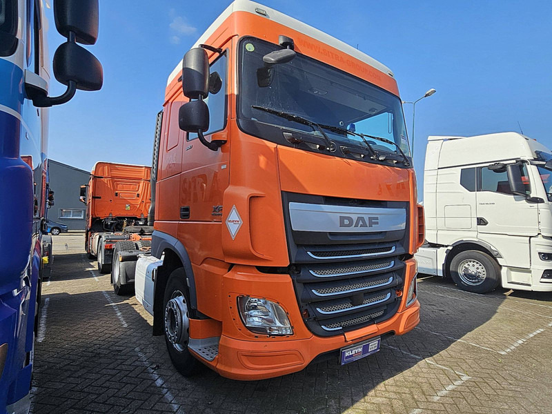 DAF XF 440 SPACECAB MANUAL - Tractor head: gambar 5 DAF XF 440 SPACECAB MANUAL - Tractor head: gambar 5
