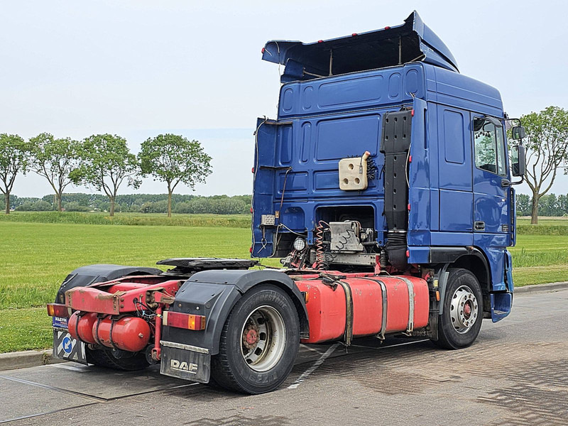 DAF XF 95.380 EURO 3 MANUAL - Tractor head: gambar 3 DAF XF 95.380 EURO 3 MANUAL - Tractor head: gambar 3