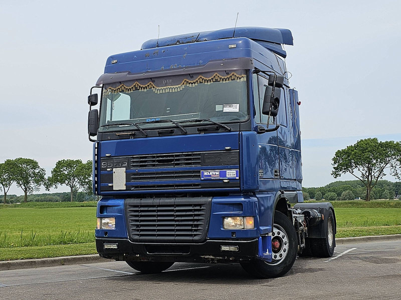 DAF XF 95.380 EURO 3 MANUAL - Tractor head: gambar 1 DAF XF 95.380 EURO 3 MANUAL - Tractor head: gambar 1