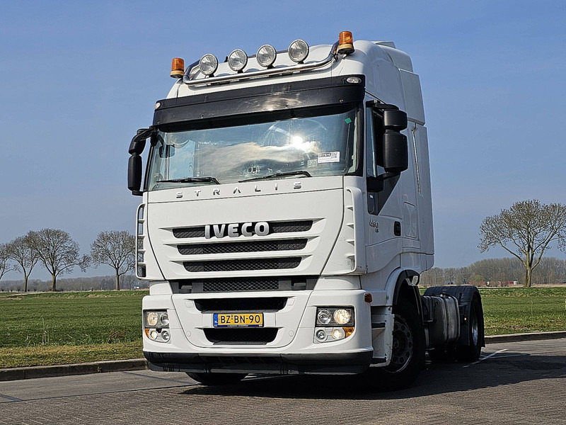 Iveco AS440S45 STRALIS 2XSEAT 2XBED 676TKM - Tractor head: gambar 1 Iveco AS440S45 STRALIS 2XSEAT 2XBED 676TKM - Tractor head: gambar 1