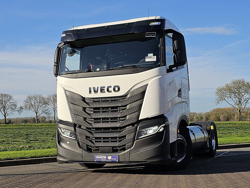 Iveco S-WAY AS440S46 LNG GAS - Tractor head: gambar 1 Iveco S-WAY AS440S46 LNG GAS - Tractor head: gambar 1
