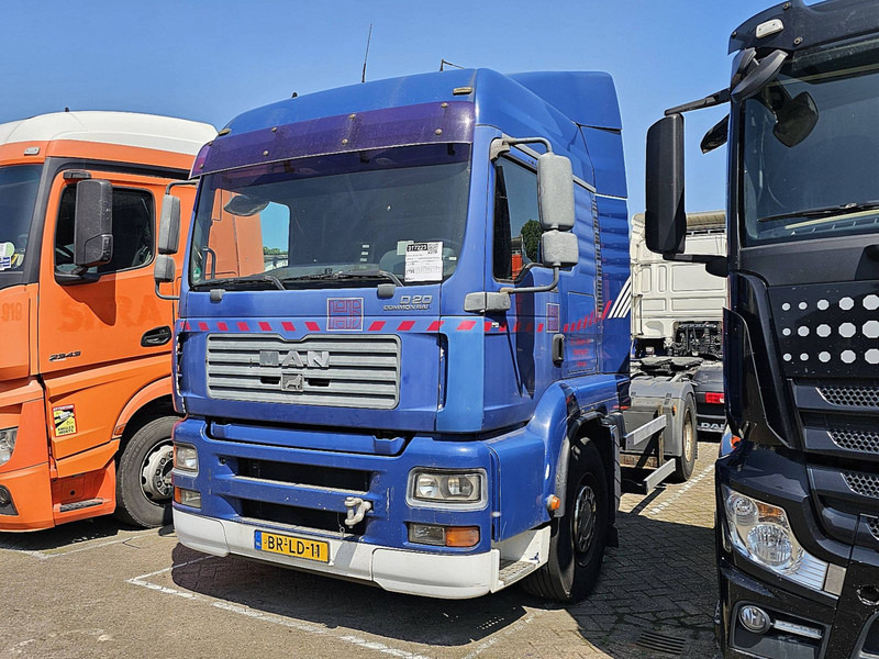 MAN 18.390 TGA - Tractor head: gambar 2 MAN 18.390 TGA - Tractor head: gambar 2