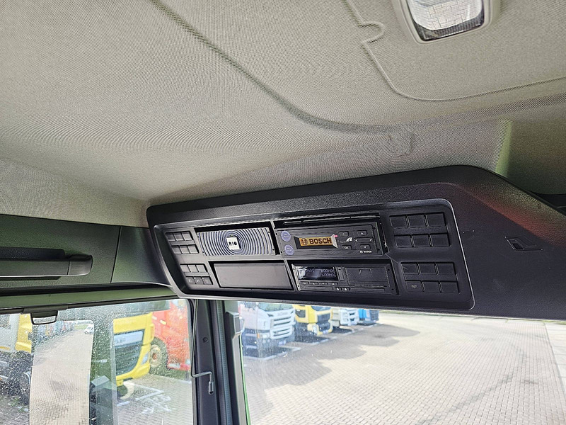 Tractor head MAN 18.480 TGS 4X4H LEICHT UNFALL: gambar 13 Tractor head MAN 18.480 TGS 4X4H LEICHT UNFALL: gambar 13