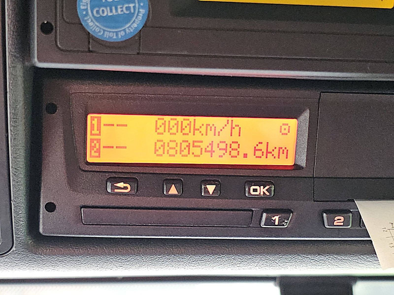 Tractor head MAN 18.500 TGX XLX 2X TANK NIGHT AC: gambar 9 Tractor head MAN 18.500 TGX XLX 2X TANK NIGHT AC: gambar 9