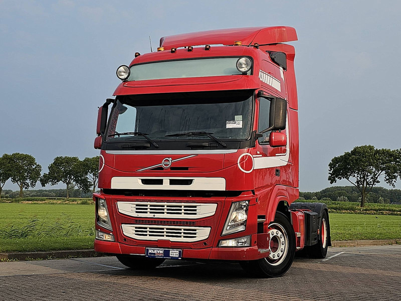 Volvo FM 370 GLOBETROTTER XL - Tractor head: gambar 1 Volvo FM 370 GLOBETROTTER XL - Tractor head: gambar 1