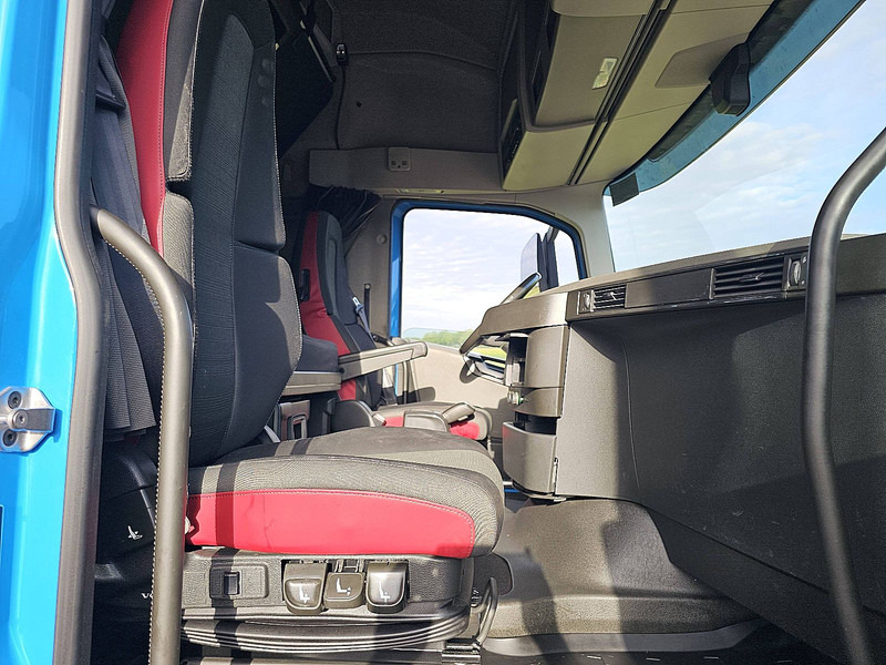 Pengangkut kontainer/ Container truck Volvo FH 460 XL XENON WB490: gambar 7