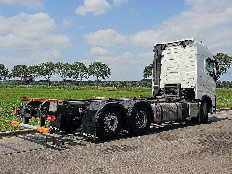 Volvo FH 500 - Pengangkut kontainer/ Container truck: gambar 3 Volvo FH 500 - Pengangkut kontainer/ Container truck: gambar 3