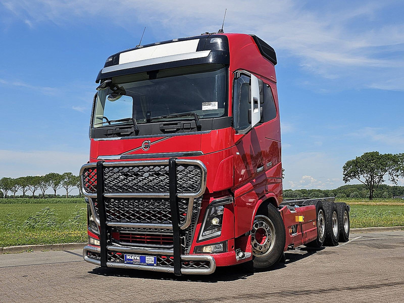Volvo FH 650 8X4 RETARDER - Truk sasis: gambar 1 Volvo FH 650 8X4 RETARDER - Truk sasis: gambar 1