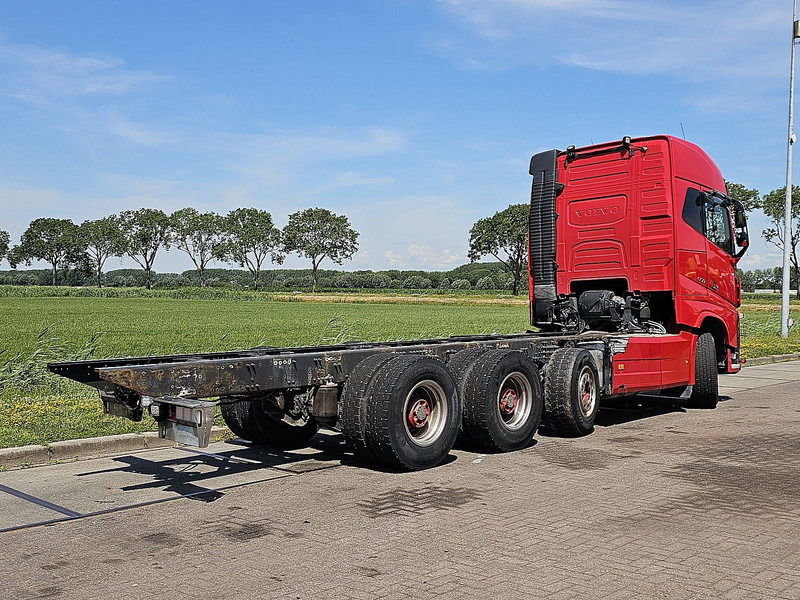 Volvo FH 650 8X4 RETARDER - Truk sasis: gambar 3 Volvo FH 650 8X4 RETARDER - Truk sasis: gambar 3