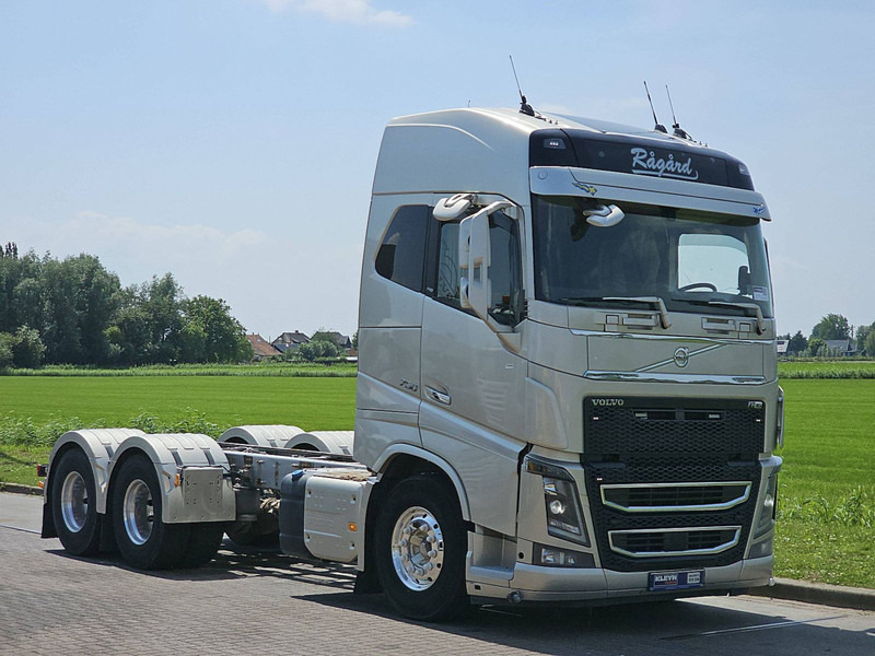 Volvo FH 750 6X2 9T FA WB 430 - Truk sasis: gambar 5 Volvo FH 750 6X2 9T FA WB 430 - Truk sasis: gambar 5