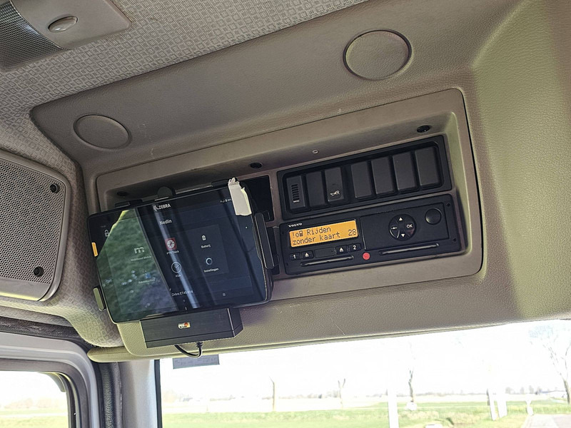 Truk box Volvo FL 250.12: gambar 9