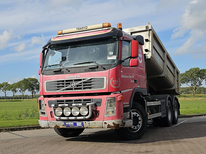 Volvo FM 13.440 6X4 - Truk jungkit: gambar 1 Volvo FM 13.440 6X4 - Truk jungkit: gambar 1