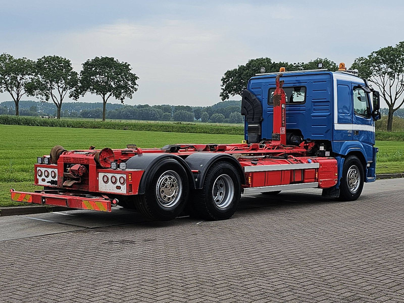 Volvo FM 450 6X2*4 HIAB XR18SL56 - Hook lift: gambar 3 Volvo FM 450 6X2*4 HIAB XR18SL56 - Hook lift: gambar 3