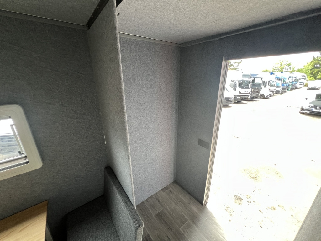 Iveco Daily 35S14 Klima Orig.127'km Küche Doppelbett - Camper: gambar 2 Iveco Daily 35S14 Klima Orig.127'km Küche Doppelbett - Camper: gambar 2