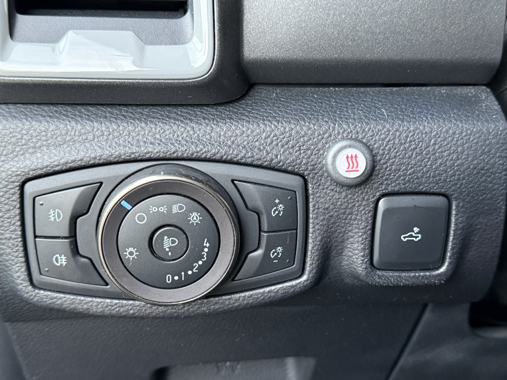 Ford Ranger 2.0L Ecoblue Raptor DoKa 4x4 Standheizung - Mobil SUV: gambar 5 Ford Ranger 2.0L Ecoblue Raptor DoKa 4x4 Standheizung - Mobil SUV: gambar 5