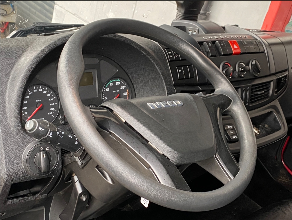 Truk dengan terpal samping Iveco EuroCargo ML120E21 Standklima ACC 7,25m P+P LBW: gambar 11