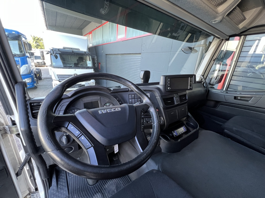Iveco Stralis AD190S31 Klima ACC Carrier Supra 1050 - Truk berpendingin: gambar 2 Iveco Stralis AD190S31 Klima ACC Carrier Supra 1050 - Truk berpendingin: gambar 2
