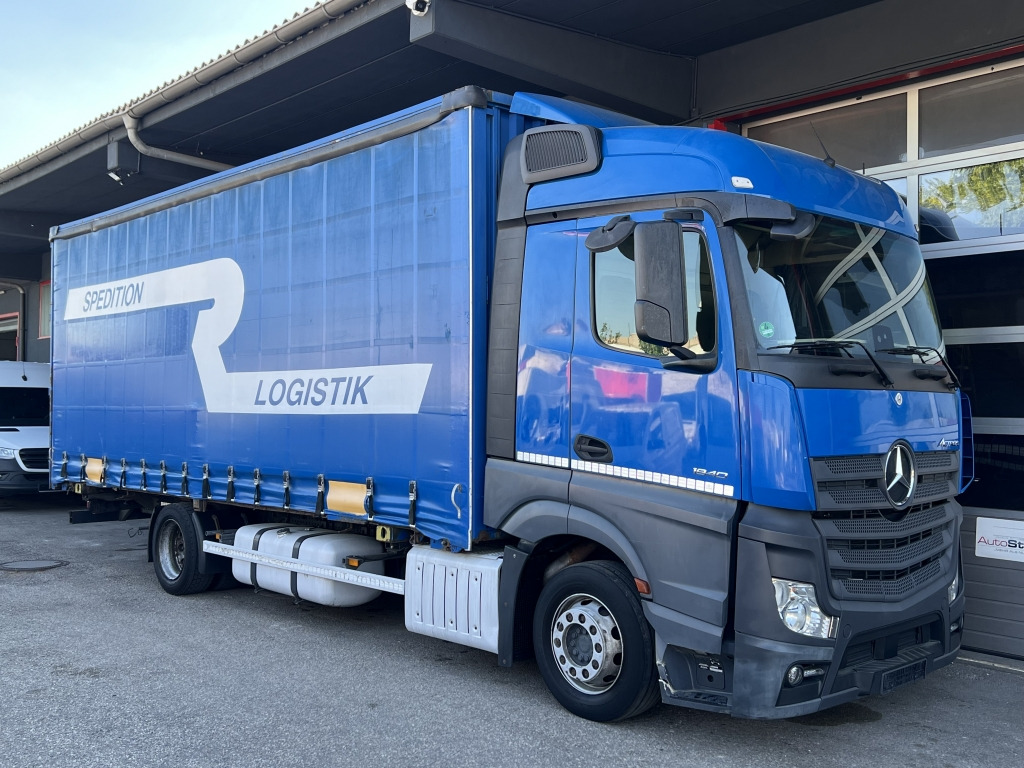Mercedes-Benz Actros 1840 MEGA Jumbo Klima Retarder ACC-Tempo - Truk dengan terpal samping: gambar 1 Mercedes-Benz Actros 1840 MEGA Jumbo Klima Retarder ACC-Tempo - Truk dengan terpal samping: gambar 1