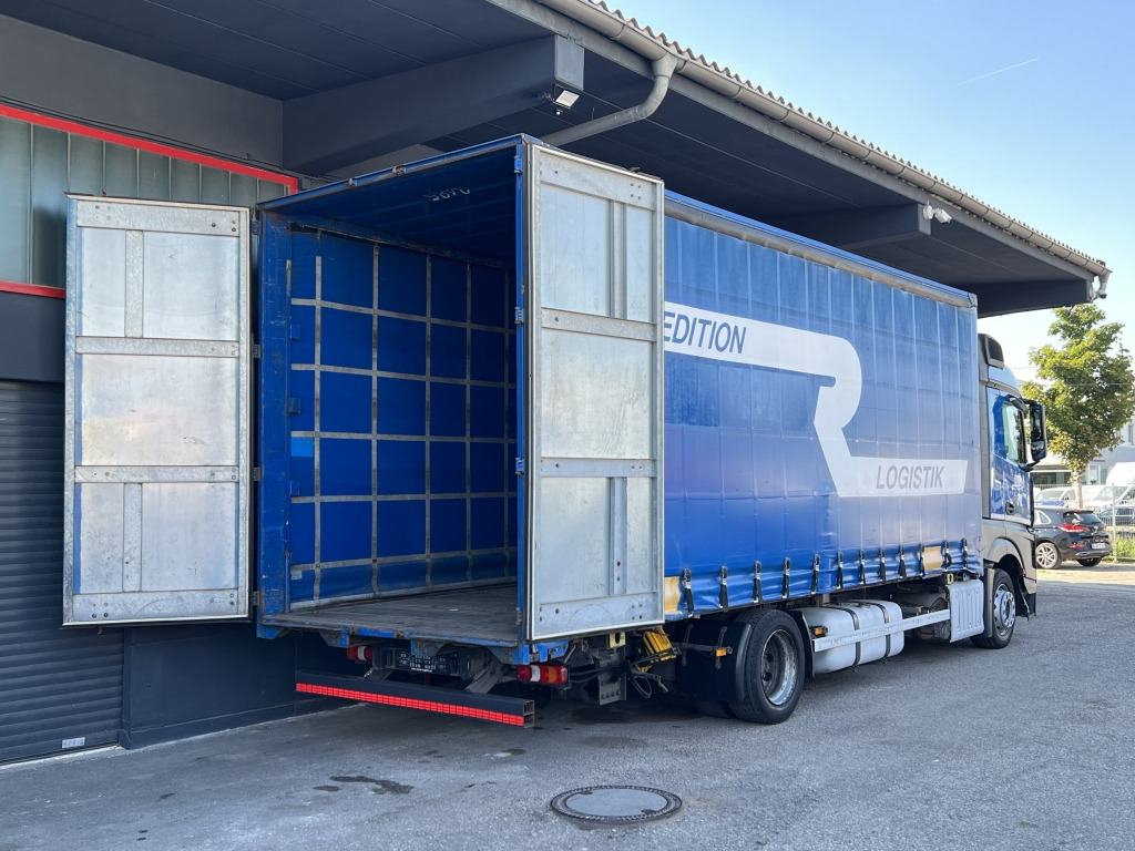 Mercedes-Benz Actros 1840 MEGA Jumbo Klima Retarder ACC-Tempo - Truk dengan terpal samping: gambar 3 Mercedes-Benz Actros 1840 MEGA Jumbo Klima Retarder ACC-Tempo - Truk dengan terpal samping: gambar 3