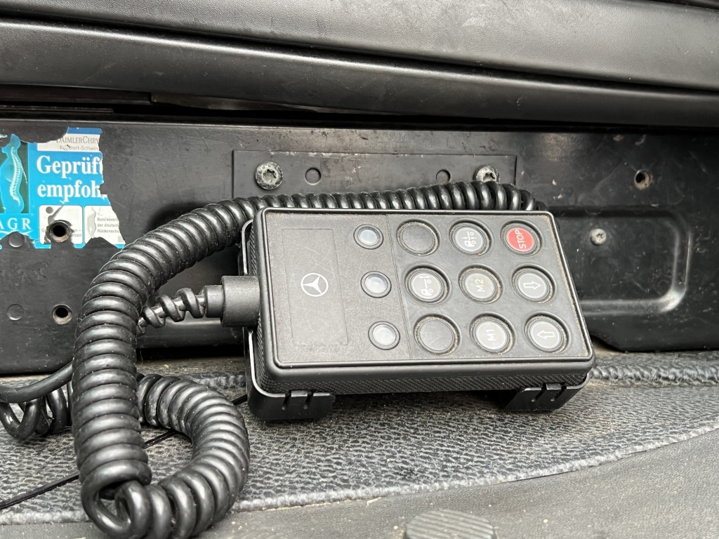 Mercedes-Benz Actros 1841 MP2 Klima Retarder Kühlbox EPS+Pedal - Tractor head: gambar 5 Mercedes-Benz Actros 1841 MP2 Klima Retarder Kühlbox EPS+Pedal - Tractor head: gambar 5