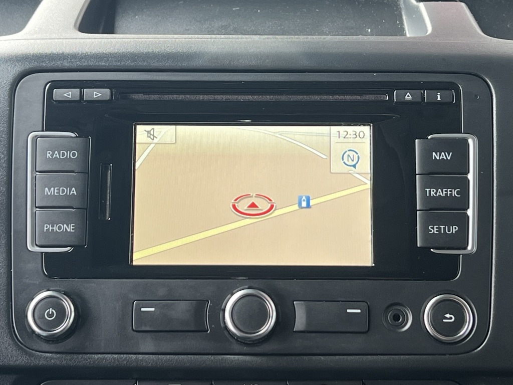 VW T5 Kombi 2,0 TDI BlueMotion Klima 9-Sitzer - Mobil: gambar 3 VW T5 Kombi 2,0 TDI BlueMotion Klima 9-Sitzer - Mobil: gambar 3