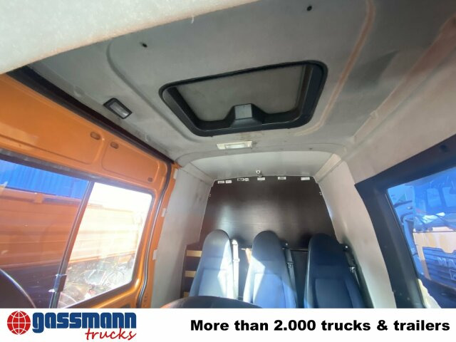 Iveco Daily 35S12 2,3 HPI 4x2, 8 Sitzplätze - Bus pariwisata: gambar 2 Iveco Daily 35S12 2,3 HPI 4x2, 8 Sitzplätze - Bus pariwisata: gambar 2