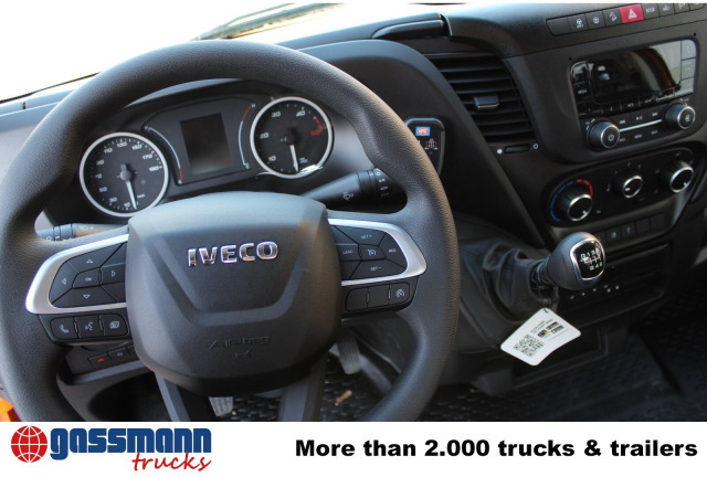 Iveco Daily 70C18H 4x2 mit Kran HMF 340-K3, Funk - Truk jungkit, Truk derek: gambar 2 Iveco Daily 70C18H 4x2 mit Kran HMF 340-K3, Funk - Truk jungkit, Truk derek: gambar 2