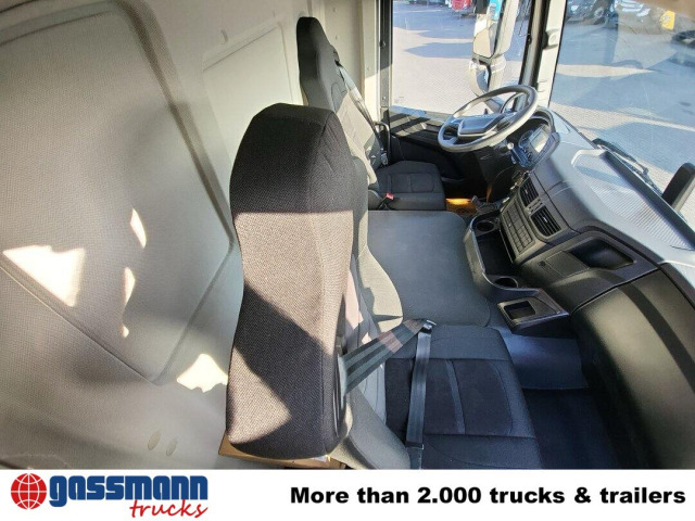 Iveco T-Way 360 6x6 - Hook lift: gambar 4 Iveco T-Way 360 6x6 - Hook lift: gambar 4