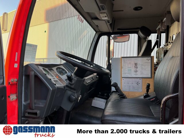 MAN 10.224 LC 4x2 BB Doka, LHF 16/12, 6-Zylinder - Truk pemadam kebakaran: gambar 4 MAN 10.224 LC 4x2 BB Doka, LHF 16/12, 6-Zylinder - Truk pemadam kebakaran: gambar 4