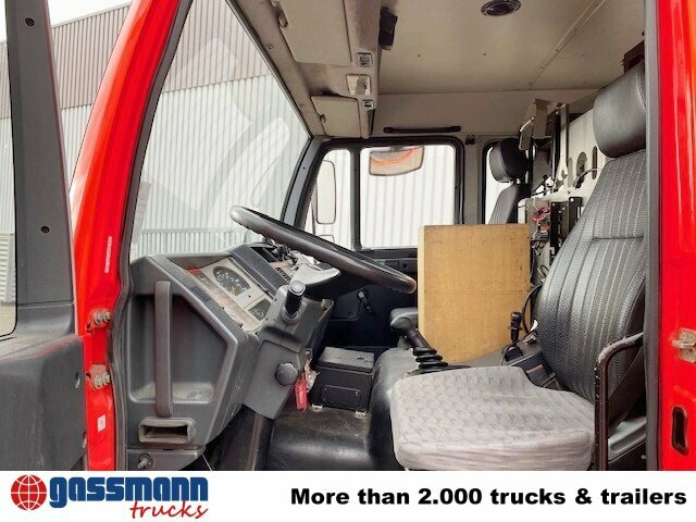 MAN 10.224 LC 4x2 BB Doka, TLF16/12, 6-Zylinder - Truk pemadam kebakaran: gambar 3 MAN 10.224 LC 4x2 BB Doka, TLF16/12, 6-Zylinder - Truk pemadam kebakaran: gambar 3