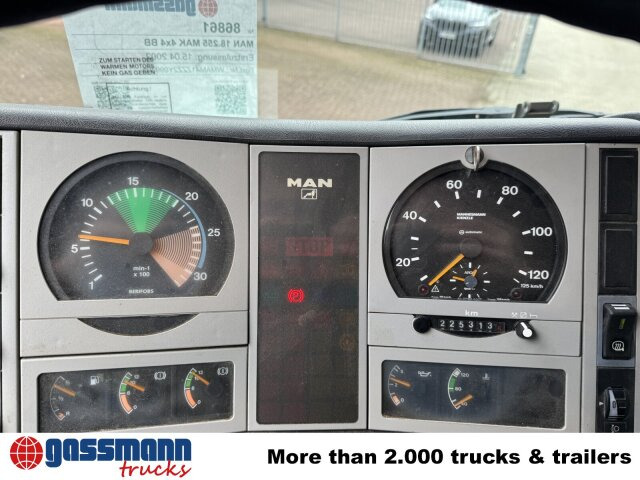 MAN 18.255 MAK 4x4 BB, Kran Atlas AK 85.1 A1 - Truk jungkit, Truk derek: gambar 5 MAN 18.255 MAK 4x4 BB, Kran Atlas AK 85.1 A1 - Truk jungkit, Truk derek: gambar 5