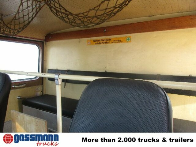MAN 450 HALF TRO-TLF 16 - Ambulans: gambar 5 MAN 450 HALF TRO-TLF 16 - Ambulans: gambar 5