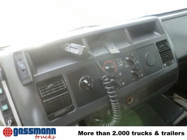 MAN L35 10.163 4x2 - Truk box: gambar 4 MAN L35 10.163 4x2 - Truk box: gambar 4