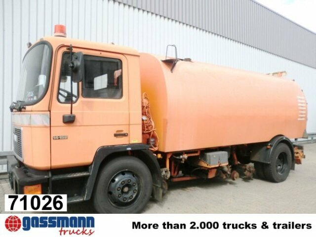 MAN M03 14.152 4x2, Schienenkehrmaschine - Penyapu jalan: gambar 1 MAN M03 14.152 4x2, Schienenkehrmaschine - Penyapu jalan: gambar 1