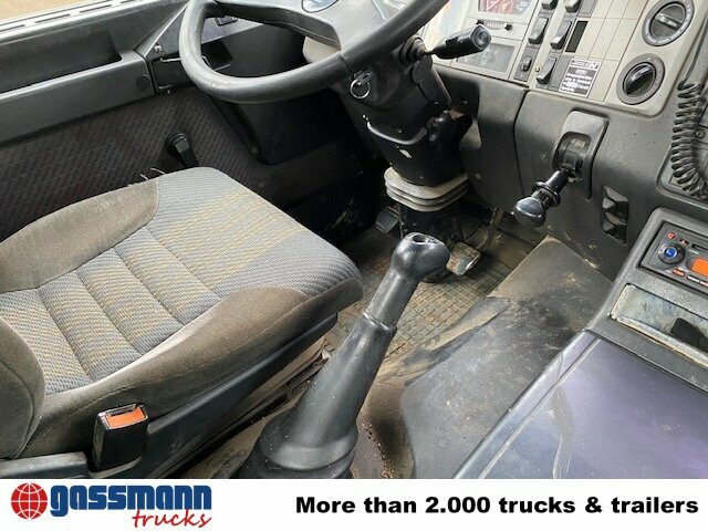 MAN T40 26.364/414 6x4, 6-Zylinder - Hook lift: gambar 3 MAN T40 26.364/414 6x4, 6-Zylinder - Hook lift: gambar 3