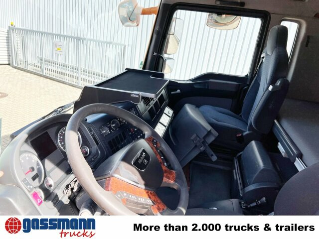 MAN TGA 26.440 6X2-2 LL, Intarder, Liftachse, LBW - Pengangkut kontainer/ Container truck: gambar 3 MAN TGA 26.440 6X2-2 LL, Intarder, Liftachse, LBW - Pengangkut kontainer/ Container truck: gambar 3