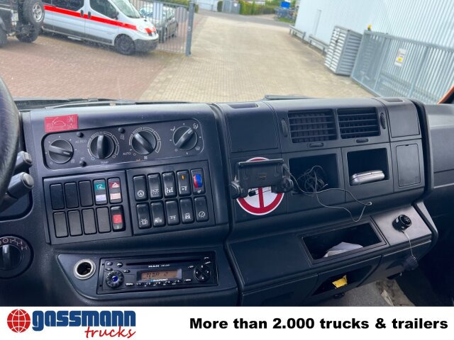 MAN TGA 28.350 6X4-4 BL, Lift-/Lenkachse, Meiller - Hook lift: gambar 5 MAN TGA 28.350 6X4-4 BL, Lift-/Lenkachse, Meiller - Hook lift: gambar 5