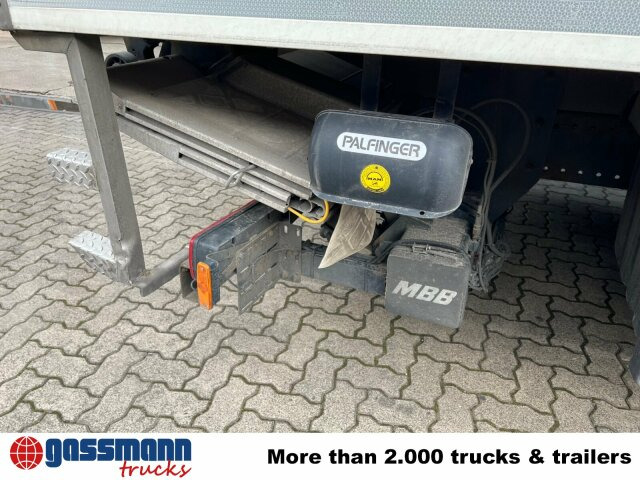MAN TGL 12.220 4X2 BL mit Motorschaden, - Truk berpendingin: gambar 4 MAN TGL 12.220 4X2 BL mit Motorschaden, - Truk berpendingin: gambar 4