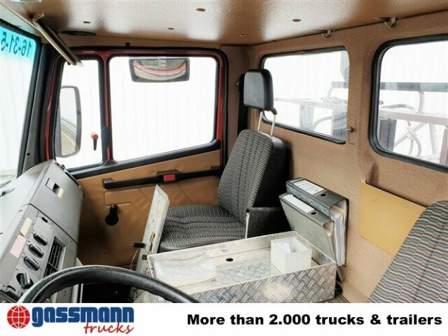 Mercedes-Benz 1114 4x2 DLK 18-12 CC Drehleiter, 24 Meter - Truk pemadam kebakaran: gambar 5 Mercedes-Benz 1114 4x2 DLK 18-12 CC Drehleiter, 24 Meter - Truk pemadam kebakaran: gambar 5