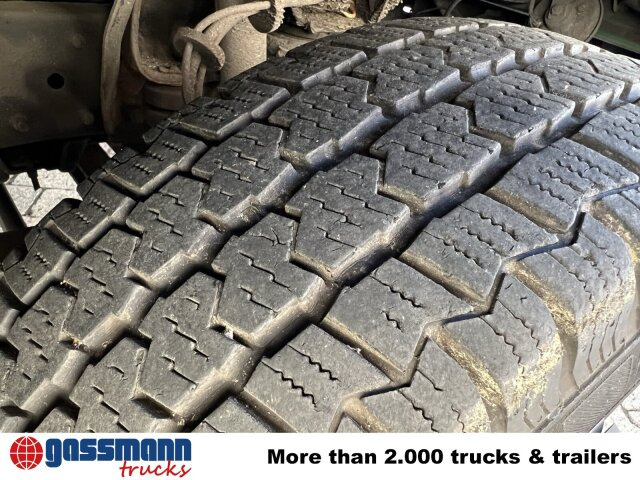 Mercedes-Benz 711 D-KA 4x2, Standklima, 11-Sitze, 2 x on stock - Bus mini, Van penumpang: gambar 2 Mercedes-Benz 711 D-KA 4x2, Standklima, 11-Sitze, 2 x on stock - Bus mini, Van penumpang: gambar 2