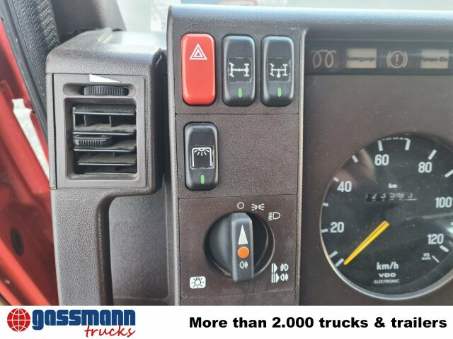 Mercedes-Benz 814 D 4x2 Doka, LF 8/6 - Truk pemadam kebakaran: gambar 5 Mercedes-Benz 814 D 4x2 Doka, LF 8/6 - Truk pemadam kebakaran: gambar 5